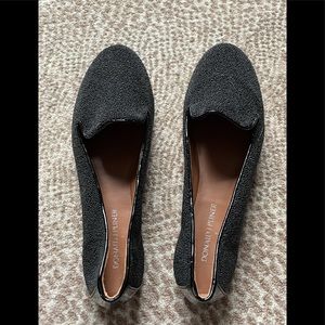 Donal Pilner black flats. Size 8.
